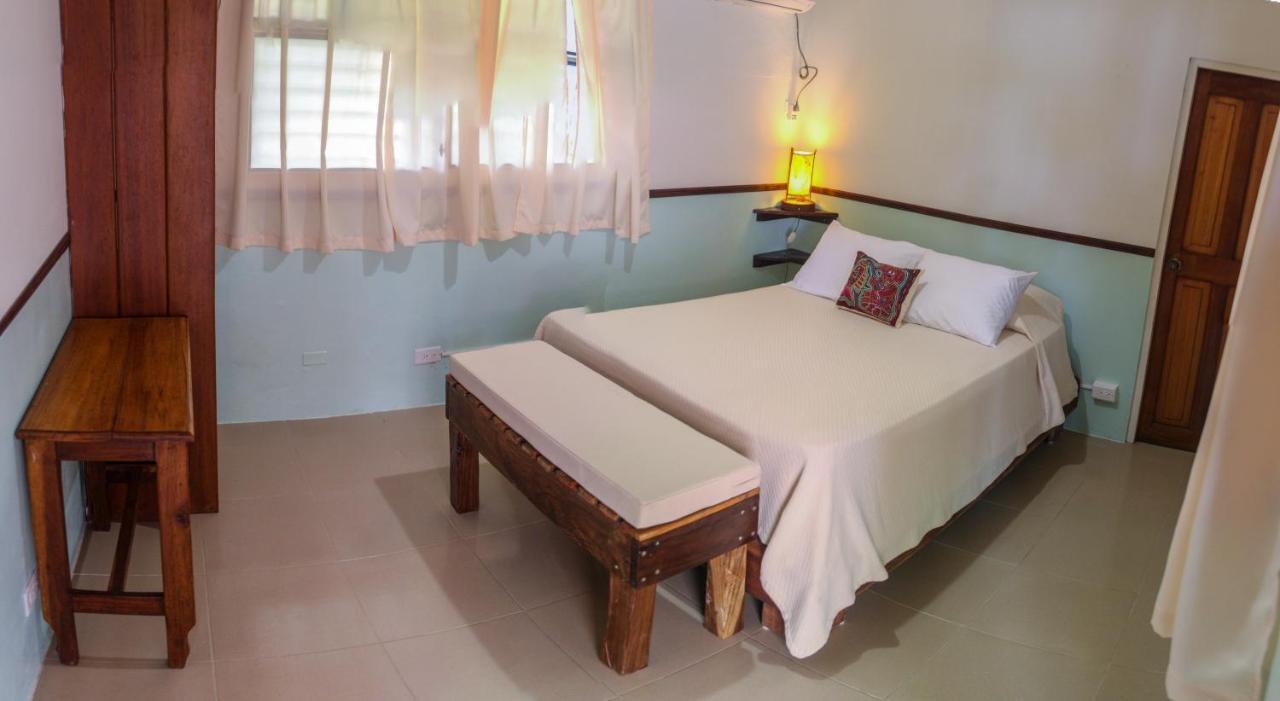 Dona Mara Gastro Hotel Bocas del Toro Zewnętrze zdjęcie